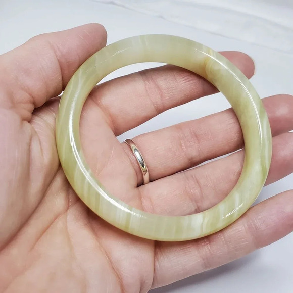 Natural Jade, Jadeite Stone Bangle Bracelet 2.25 inch 57.15 mm opening - Picture 4 of 10